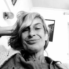 Portrait de Claudie Cabon autrice